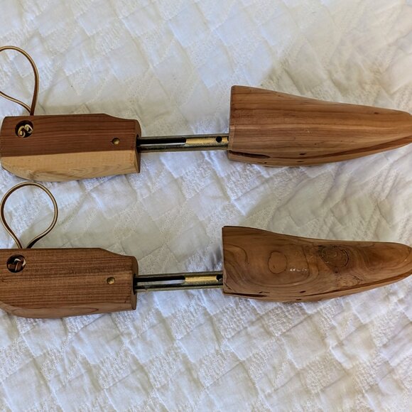 Designer Bostonian Aromatic Cedar Split-Toe Shoe Trees Size Large L - Picture 3 of 8